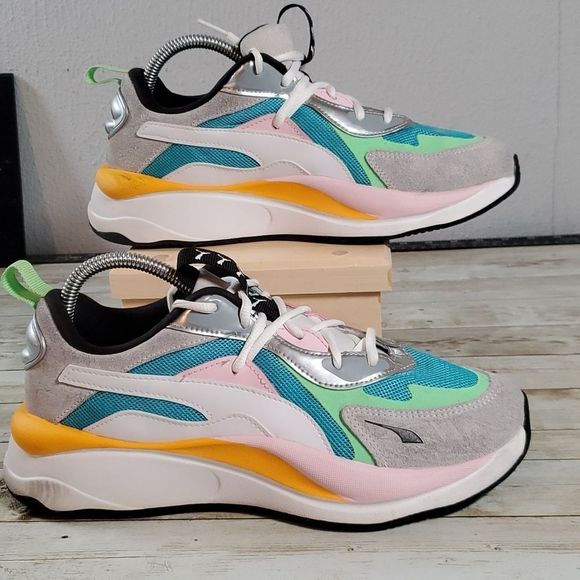 Puma Women's RS-Curve Aura Casual Sneakers Size 9½‎ - Picture 1 of 8